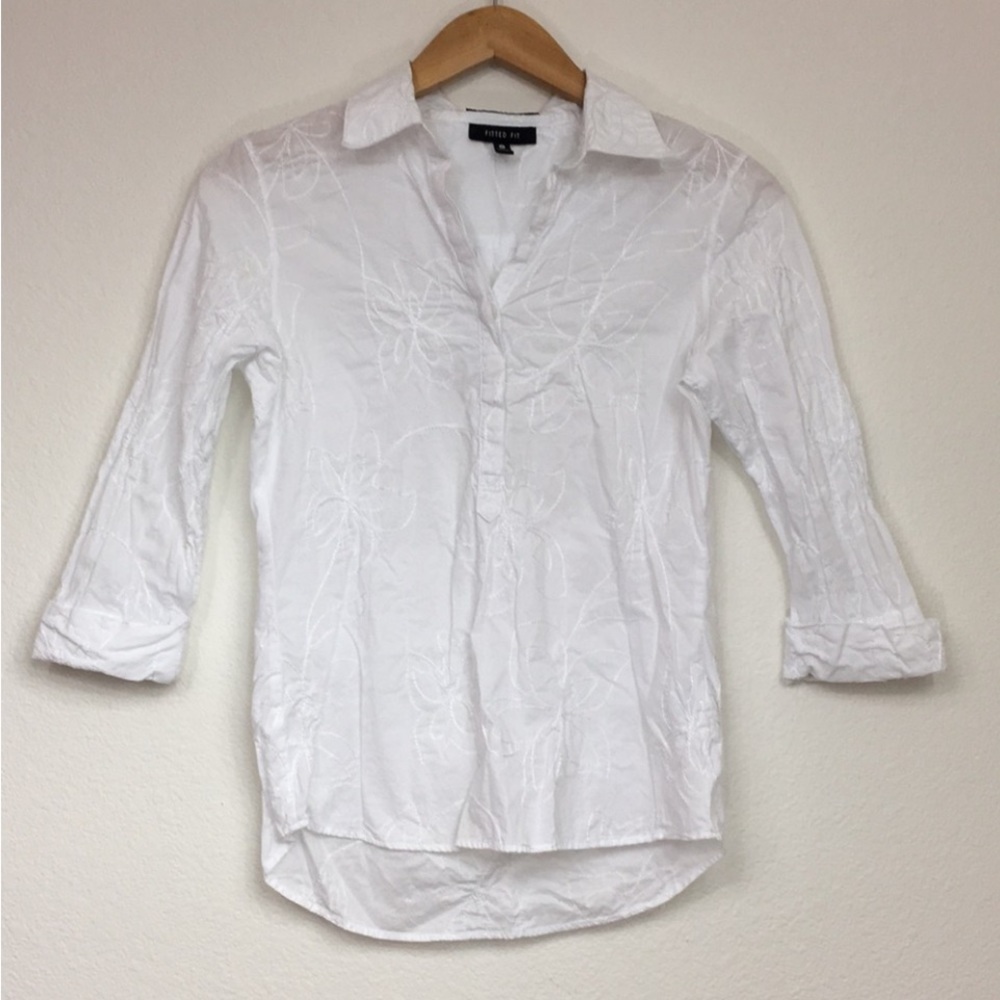 Foxcroft Women White Embroidered Floral Button Down Fitted Blouse Sz 6P Classic